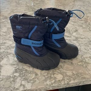 Boys sorel snow boots